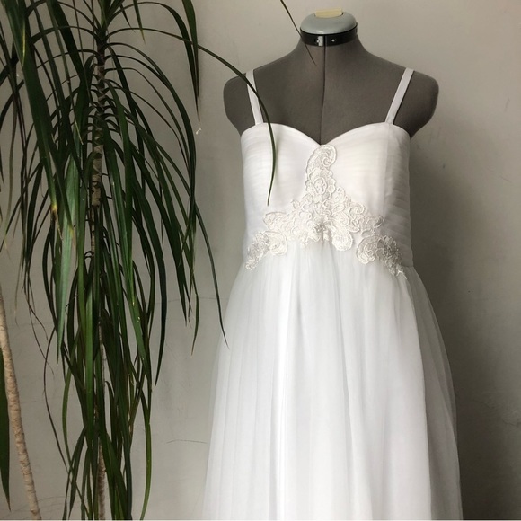 Custom Tailored Women’s Lace Corset White Wedding Dress w/cape and gloves Sz M - Picture 10 of 17